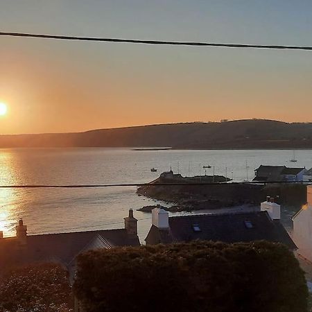 Arvonia Sleeps 7, Sea Views, Dog Friendly Villa New Quay  Bagian luar foto