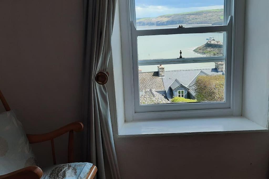 Arvonia Sleeps 7, Sea Views, Dog Friendly Villa New Quay  Bagian luar foto