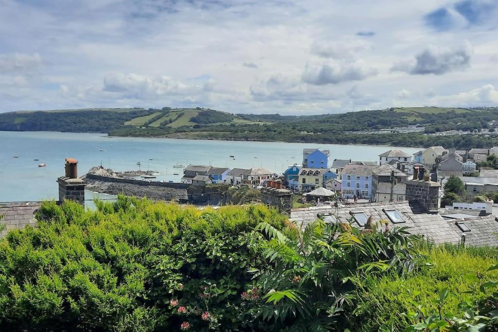 Arvonia Sleeps 7, Sea Views, Dog Friendly Villa New Quay  Bagian luar foto